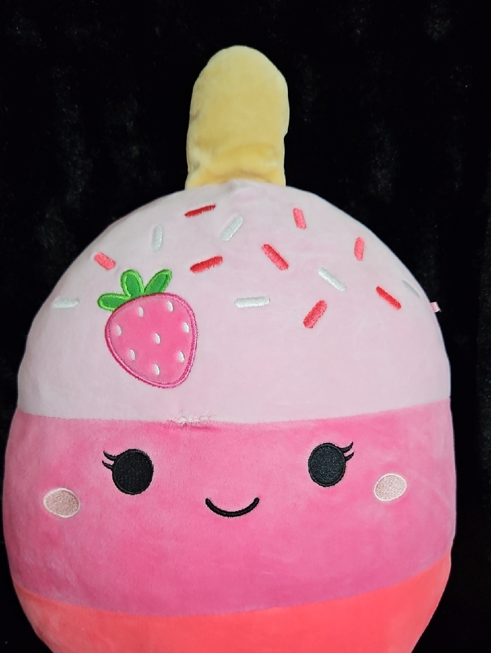SQUISHMALLOWS 11" Pama the Strawberry Cake Pop